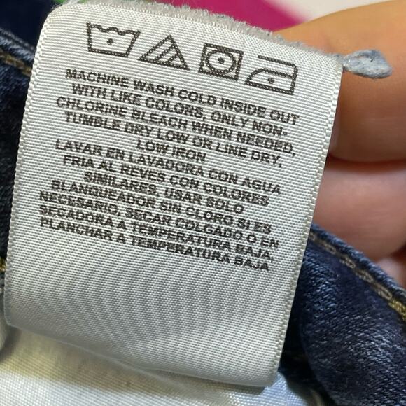 Lee Riders, Midrise Bootcut Jeans. Size 24. In excellent condition! - Picture 7 of 7